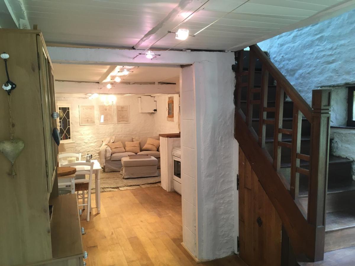 Holiday home Le Logis De *