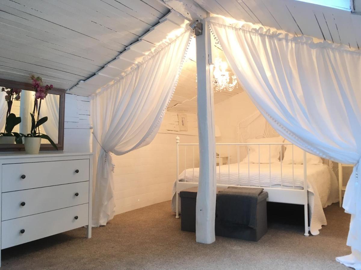 Le Logis De *